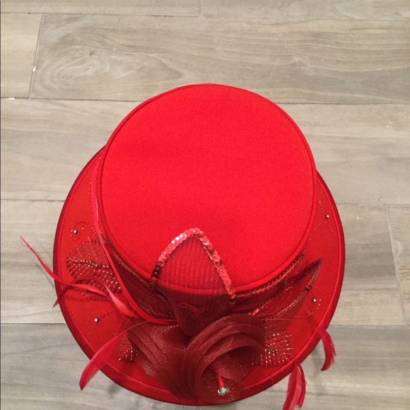 BEN MARC INTERNATIONAL VINTAGE RED FLOWER FEATHER HAT, LIKE NEW - Picture 6 of 8